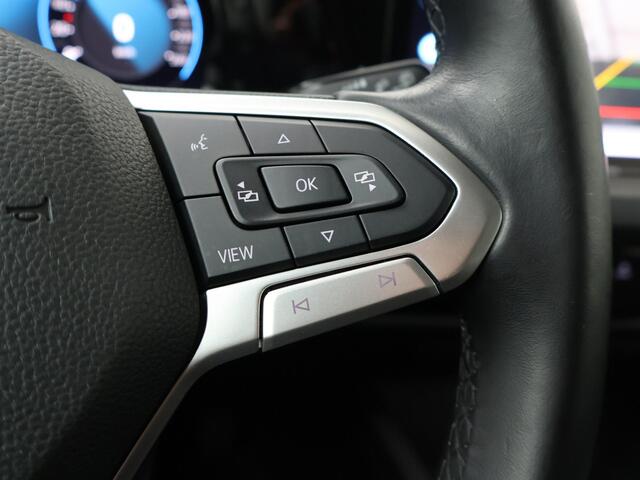 Volkswagen GOLF 1.5 TSI Style | 130 PK | Multifunctioneel stuurwiel | Cruisecontrol | Achteruitrij camera |