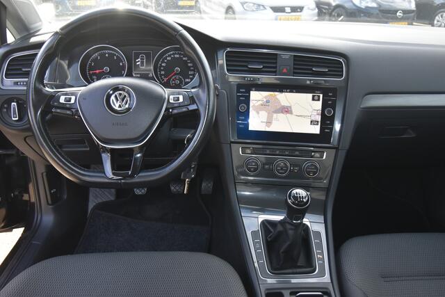 Volkswagen GOLF 1.0 TSI Comfortline , A UITRIJ CAM , PDC V+A , NAVI , CR CONTR , CLIMATR ,