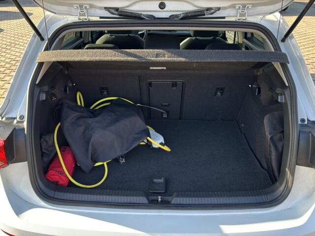 Volkswagen GOLF 1.4 TSI DSG STYLE EHYBRID TREKHAAK/CAMERA/MEMORY/NAVI/ACC/STOELVERW