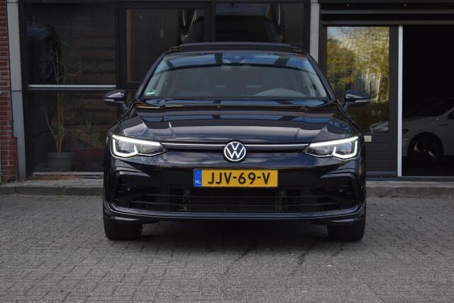 Volkswagen GOLF 1.5 TSI R-Line Pano Sfeer Lane Elekstoel. Massage