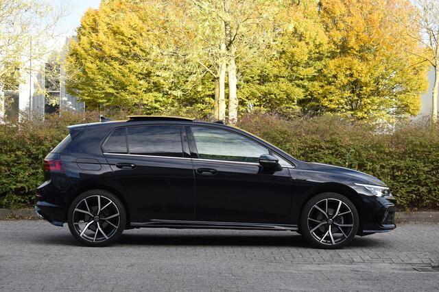 Volkswagen GOLF 1.5 TSI R-Line Pano Sfeer Lane Elekstoel. Massage