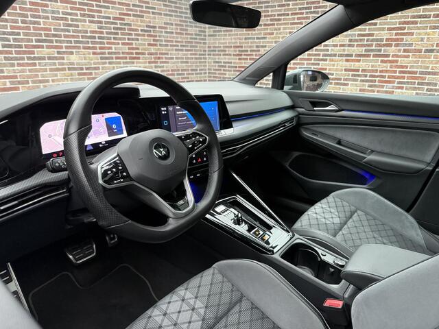 Volkswagen GOLF 1.5 TSI R-Line PANORAMA AMBIENT LIGHT STOEL/STUUR VERWARMING PARKEERHULP