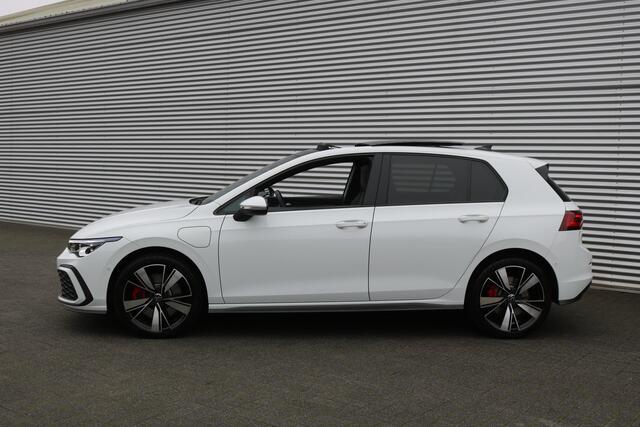Volkswagen GOLF 1.4 eHybrid GTE 245PK (Pano Carplay Sfeerverl ACC HeadUp Keyless Camera IQ-Light PrivacyGlass)