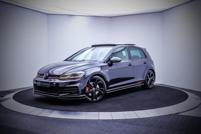 Volkswagen GOLF 2.0GTI Dsg TCR PANO | DIGIDASH | LED | NAVI | APP CONNECT | CAMERA | ADAPTIVE CRUISE | KEYLESS