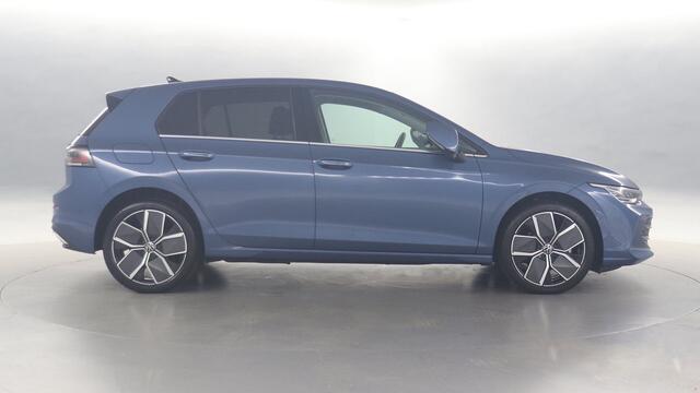 Volkswagen GOLF 1.5 eHybrid Style Edition / 360 camera / App connect / Stoelverwarming