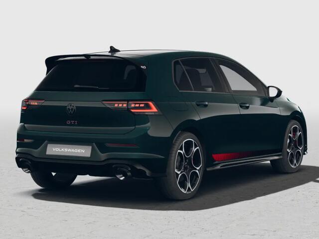 Volkswagen GOLF GTI Clubsport Edition 50 2.0 325 PK 7 versn. DSG · Assistance Pakket Plus · Leder Pakket 'Vienna' · Multimedia Pakket Plus · Panoramaschuif-kanteldak · Stuurwiel, verwarmd, multifunctioneel en met ArtVelours bekleed ·
