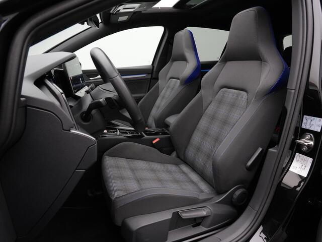 Volkswagen GOLF 1.5 eHybrid 272 pk DSG GTE | Panoramadak | Trekhaak | Adaptief onderstel | Head-up display | 360 Camera