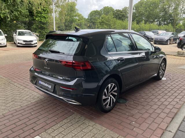 Volkswagen GOLF 1.4 eHybrid 204pk DSG Style / LED Matrix / Elek Verstelbare Bestuurdersstoel Met Memory / Stuur & Stoelverwarming / Navigatie / 16" LMV