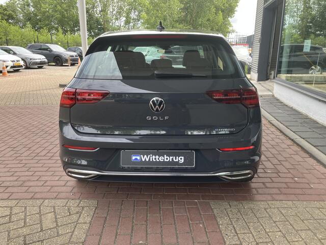 Volkswagen GOLF 1.4 eHybrid 204pk DSG Style / LED Matrix / Elek Verstelbare Bestuurdersstoel Met Memory / Stuur & Stoelverwarming / Navigatie / 16" LMV