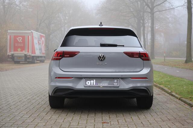 Volkswagen GOLF 1.5 eTSI Life Edition AUT | Navigatie | Adaptive Cruise | Keyless | Achteruitrijcamera | LED | Apple Carplay | etc.