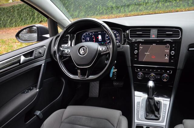Volkswagen GOLF Variant 1.4 TSI Highline Automaat/Digitaal-Dashbord/Ecc/Navi/Cr-Controle/Trekhaak-Wegklapbaar/Privacy-Glass/Pdc/Stoelverwarming/17-Inch/Camera