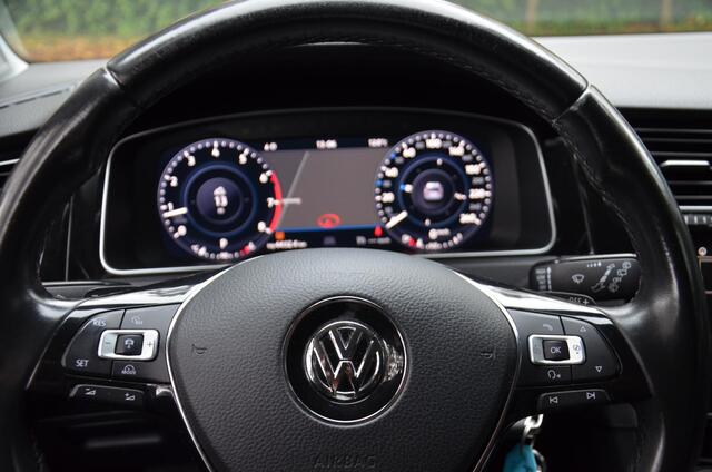 Volkswagen GOLF Variant 1.4 TSI Highline Automaat/Digitaal-Dashbord/Ecc/Navi/Cr-Controle/Trekhaak-Wegklapbaar/Privacy-Glass/Pdc/Stoelverwarming/17-Inch/Camera