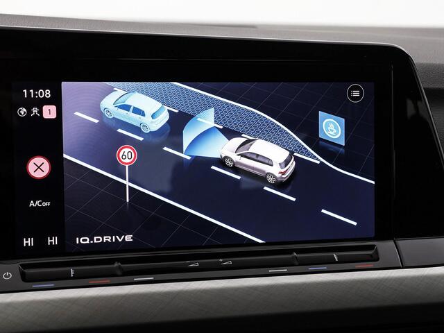 Volkswagen GOLF 1.0 eTSI 110pk DSG Life · Apple/Android Car Play · P-Sensoren · Sfeerverlichting · Navigatie · 16'' Inch · garantie t/m 18-10-2027 of 100.000km