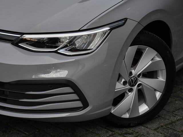 Volkswagen GOLF Variant 1.0 TSI 111PK Life ACC Virtual Sfeerverl. Stoel/Stuurverw. CarPlay/Android Auto Elektr. Achterklep