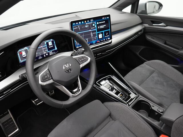 Volkswagen GOLF 1.5 eTSI 150 pk DSG Style Edition 50 | Panoramadak | IQ Light | Rondomzicht camera | Head-up Display | Stoel-/stuurverwarming | 18 inch