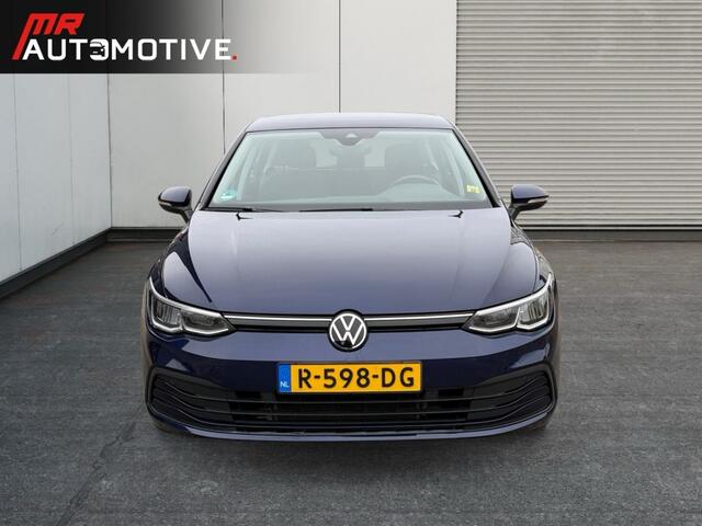 Volkswagen GOLF 1.0 eTSI Business - Camera, Carplay, Stoelverwarming