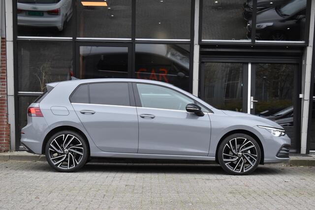 Volkswagen GOLF 1.4 eHybrid Lane ACC Camera Ambiance Massage D.Hoek