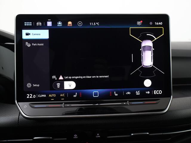 Volkswagen GOLF 8 GTE 1.5 eHybrid 200 kW / 272 PK Hatchback 6-DSG | Panoramadak | Black Style |