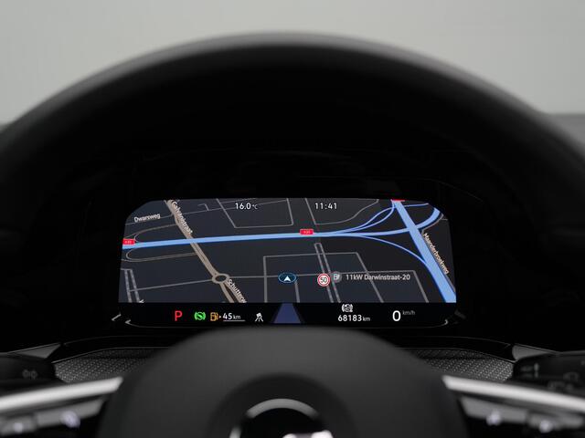 Volkswagen GOLF 1.5 eTSI 150 pk DSG R-Line Business+ | Panoramadak | Trekhaak | IQ Light | Stuur-/stoelverwarming | Achteruitrijcamera