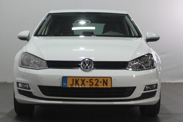 Volkswagen GOLF 1.2 TSI Connected Series - Navi / PDC / BT / Stoelverw.