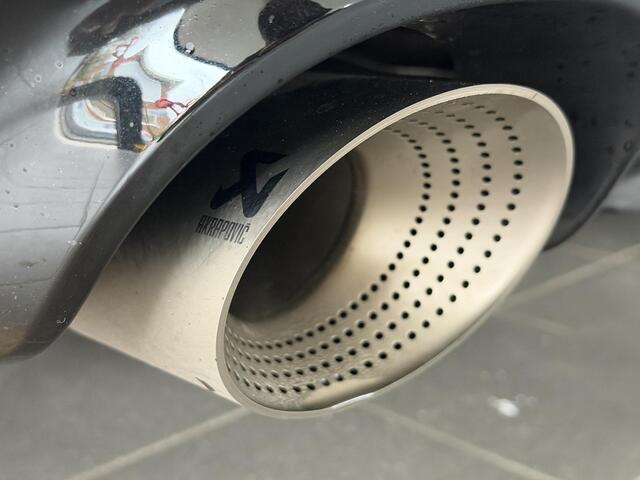 Volkswagen GOLF 2.0 TSI GTI Clubsport / Akrapovic / Pano / Head-up