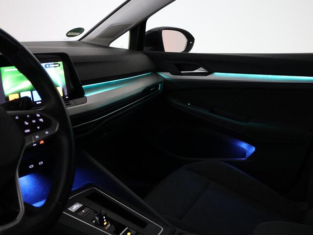 Volkswagen GOLF 1.0 eTSI DSG + VIRTUAL COCKPIT | SFEERVERLICHTING | STUURVERW. / STOELVERW. | CAMERA | ADAPTIVE CRUISE CONTROL