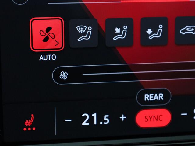 Volkswagen GOLF Variant 1.5eTSI 110kW/150PK R Line DSG · Panoramadak · Apple/Android · Camera + Parkeersensoren · Garantie tot maart 2026 of 40.000km