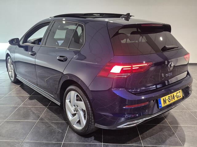Volkswagen GOLF 1.4 eHybrid GTE | Panoramadak | Trekhaak | Navigatie