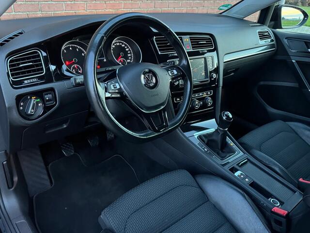 Volkswagen GOLF 1.2 TSI | NL-AUTO! | LEDER/STOF! | NAVI!