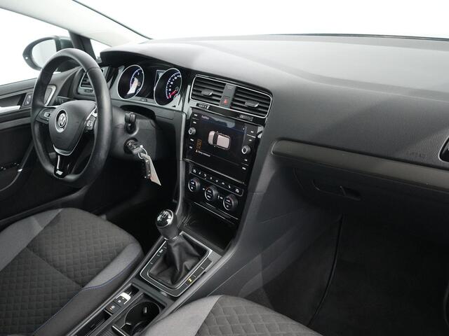 Volkswagen GOLF 1.0 TSI Trendline | Stoelverwarming | Navi |