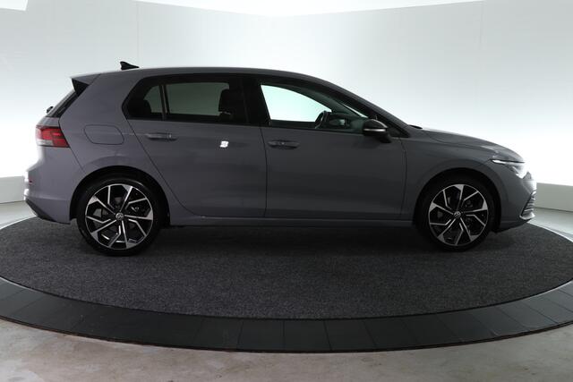 Volkswagen GOLF 1.5 TSI Style | CARPLAY | STUUR-STOELVERW. | ADAP. CRUISE |