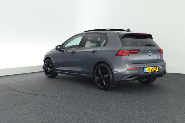 Volkswagen GOLF 1.5 TSI 130pk Style Carplay Stoelverwarming Panoramadak Trekhaak