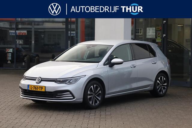 Volkswagen GOLF 1.0 eTSI Life 81KW/110PK DSG, afneembare trekhaak, Vier seizoenenbanden, privacy glas, navigatie, winterpakket stoelverwarming, pdc voor en achter, bi colour velgen, stuurwielverwarming, ACC, discover navigatie, carplay