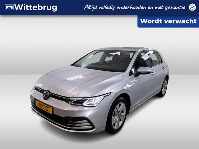 Volkswagen GOLF 1.0 TSI Life / CAMERA/ PARK. SENSOREN/ DIGITAL DASHBOARD/ ADAPT. CRUISE/ NAVI/ CLIMA