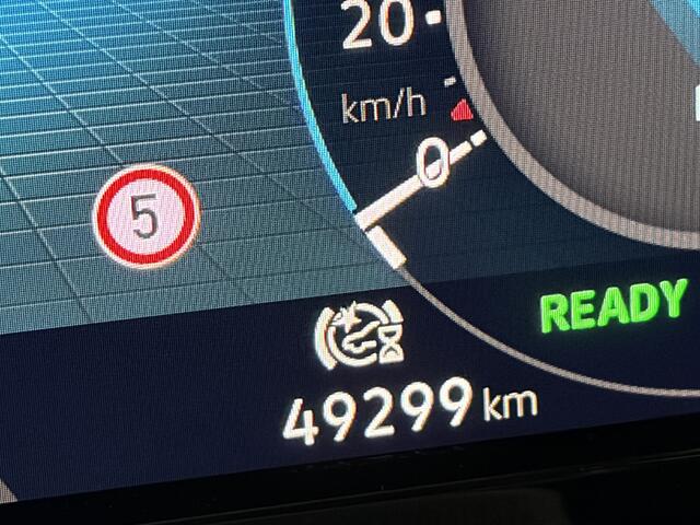 Volkswagen GOLF 1.4 eHybrid Style /AUTOMAAT/ DODE HOEK/ PARK. SENSOREN + CAMERA/ MEMORY SEATS/ STOEL-STUURVERWARM./ LED/ NAVI/ APP-CONNECT/ CLIMA/ LMV