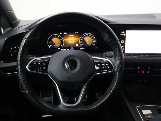 Volkswagen GOLF 1.5 eTSI R-Line | 150 PK | Automaat | Multifunctioneel stuurwiel | Stoelverwarming | Achteruitrij camera |