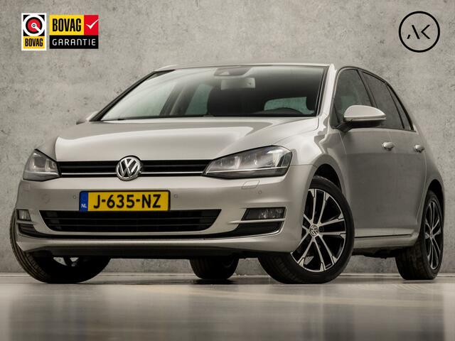 Volkswagen GOLF 1.2 TSI Sportline Automaat (APPLE CARPLAY, NAVIGATIE, CLIMATE, XENON, STOELVERWARMING, LM VELGEN, SPORTSTOELEN, GETINT GLAS, PARKEERSENSOREN, LEDER STUURWIEL, NIEUWSTAAT)