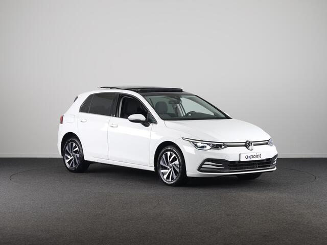 Volkswagen GOLF 1.4 eHybrid Style 204 pk Automaat (DSG) | Navigatie | Panoramadak | Parkeersensoren | Adaptieve cruise control | Stoelverwarming |