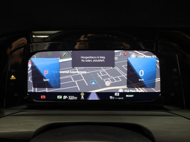 Volkswagen GOLF 1.4 eHybrid Style 204 pk Automaat (DSG) | Navigatie | Panoramadak | Parkeersensoren | Adaptieve cruise control | Stoelverwarming |