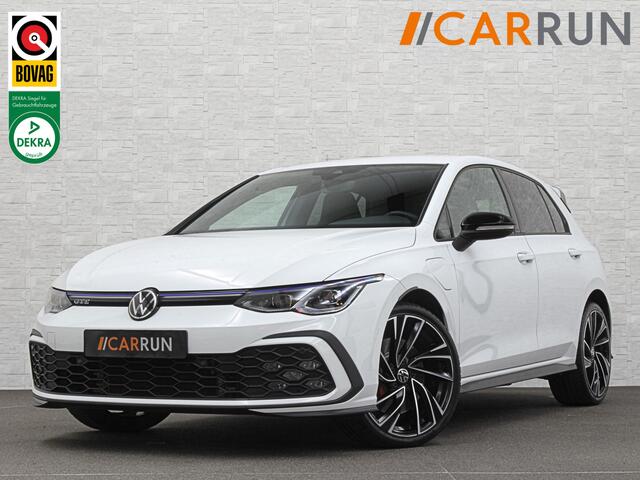 Volkswagen GOLF 1.4 eHybrid GTE | IQ-Light | ACC | 19'' | GTI Diffuser | Trekhaak | Stuurwielverwarming | Achteruitrij-Camera | 3-Zone Clima | Carplay | Sfeerverlichting | Draadloos Laden |