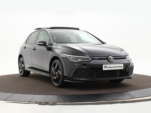 Volkswagen GOLF 1.4 245pk DSG eHybrid GTE · Panoramadak · Apple/Android Car Play · Navi · P-Sensoren · 17'' Inch ·