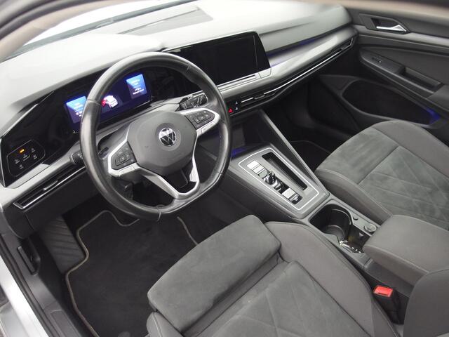 Volkswagen GOLF 1.5 eTSI 150PK 1st Edition Style AUTOMAAT / PANORAMADAK / FULL LED / SFEER / STOELVERW / NAVI / CARPLAY / DAB+ / ACC / NL-AUTO