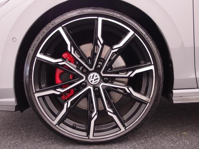 Volkswagen GOLF 2.0 TSI GTI AUTOMAAT / FULL LED / SFEER / TREKHAAK / CAMERA / STOELVERW / STUURVERW