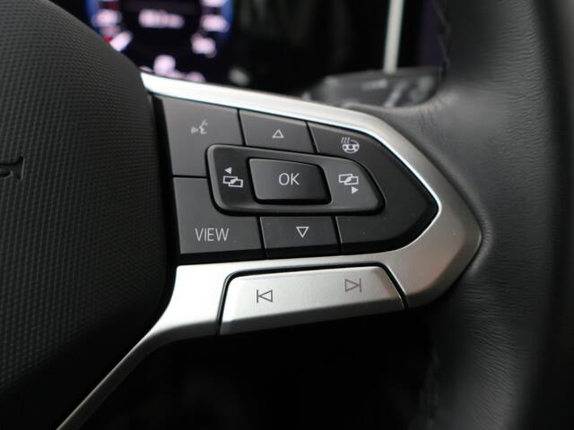 Volkswagen GOLF 1.5 eHybrid Life Edition | 204 PK | Automaat | Panoramadak | Achteruitrij camera | Actieve Cruisecontrol |