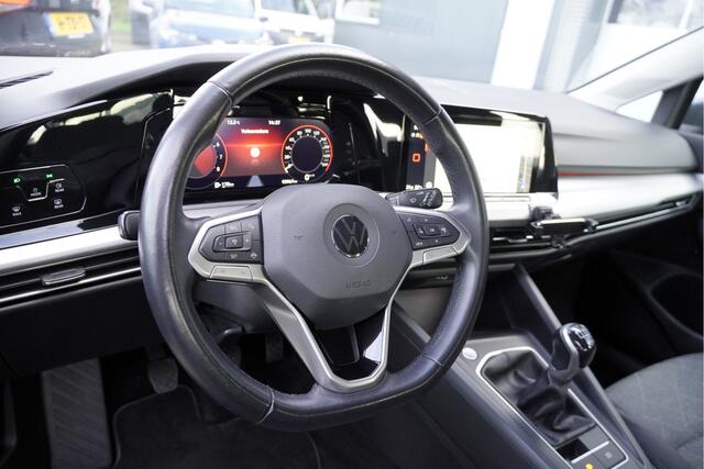 Volkswagen GOLF 1.5 TSI Life BJ2020 Lmv 16" | Led | Pdc | Navi | App-Connect | Dashboard verlichting | Virtual cockpit | Climate control | Cruise control | Getint glas