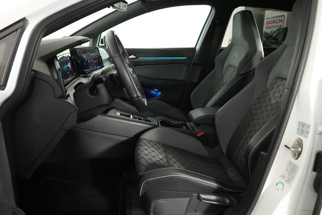 Volkswagen GOLF 1.5 eTSI R-Line / DSG / Navi / LED / Travel assist / LED / Carplay