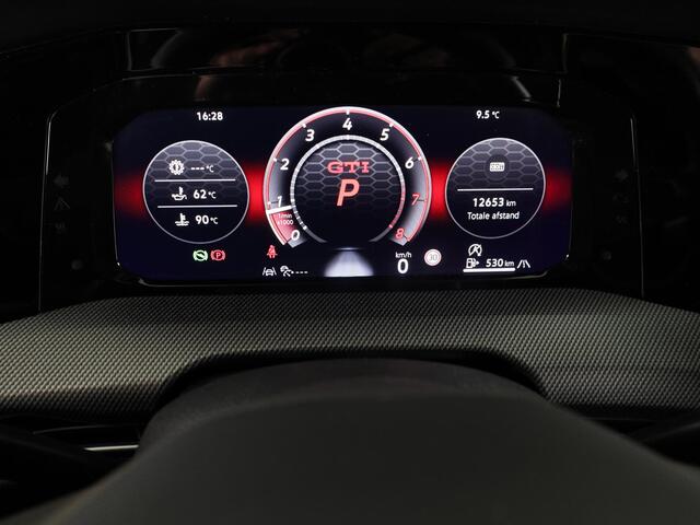 Volkswagen GOLF 2.0 TSI GTI 265PK DSG | Verlengde garantie | Panorama dak | Head up Display | Blackstyle | 19"LM velgen |