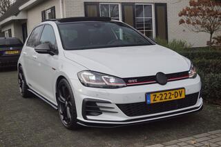 volkswagen-golf-gti-tcr-2.0-tsi-(29