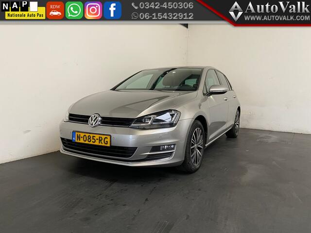 Volkswagen GOLF 1.2 TSI Connected Series