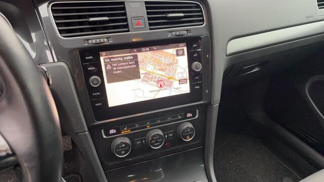 Volkswagen GOLF 1.5 TSI Comfortline Business TREKHAAK / STOELVERW / CARPLAY / ACC / DAB+ / NAVI / CLIMA / PDC / NL-AUTO